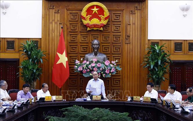 Thủ tướng chủ trì họp Thường trực Tiểu ban Kinh tế - xã hội phục vụ Đại hội XIII