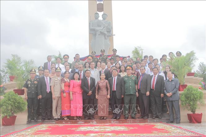 Khánh thành Đài Hữu nghị Việt Nam - Campuchia tại thành phố Kep