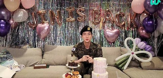 Jin trước FESTA của BTS: 'Đã lâu rồi tôi không hát'