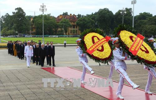 Lãnh đạo Đảng, Nhà nước vào Lăng viếng Chủ tịch Hồ Chí Minh