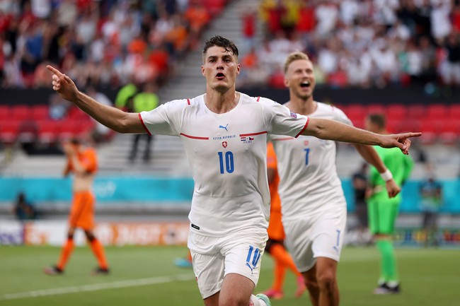 Biến tấu cùng EURO: Patrik Schick, nào cùng 