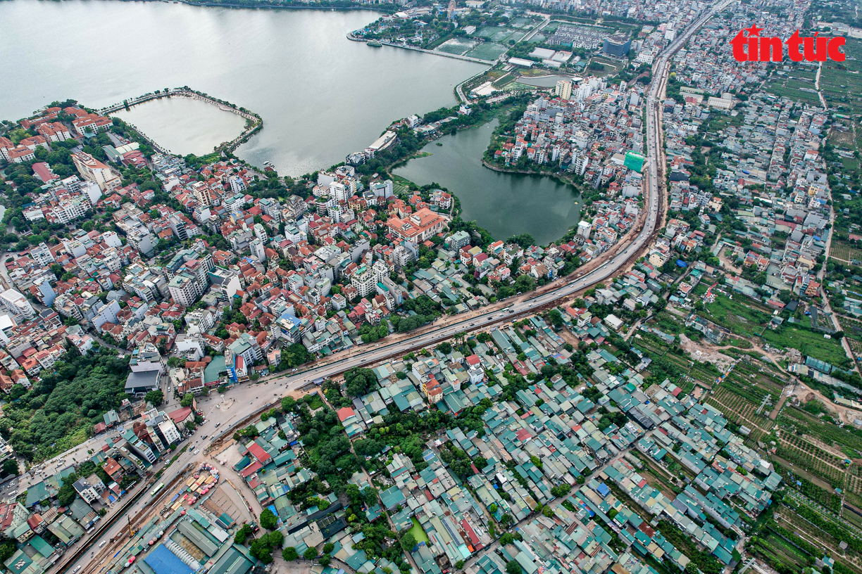 Hà Nội: Gấp rút vá đường Âu Cơ, đảm bảo an toàn giao thông