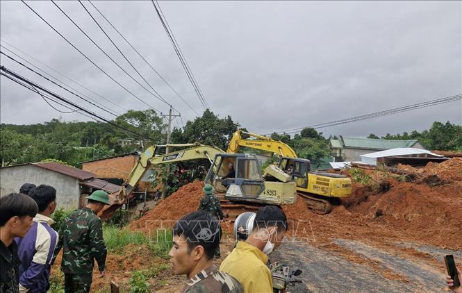 Vụ sạt lở tại Lâm Đồng: Hai người thương vong, Quốc lộ 27 đã thông tuyến