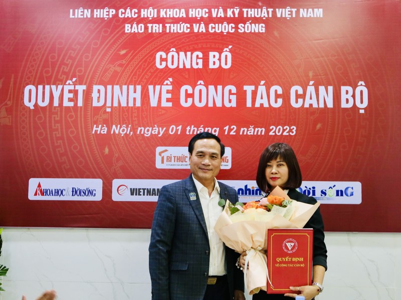 Bà Nguyễn Thị Mai Hương giữ chức Tổng biên tập Báo Tri thức và Cuộc sống