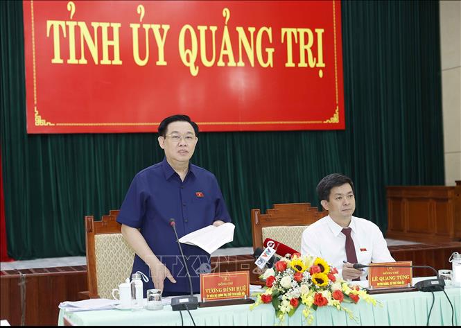 Chủ tịch Quốc hội làm việc với Ban Thường vụ Tỉnh ủy Quảng Trị