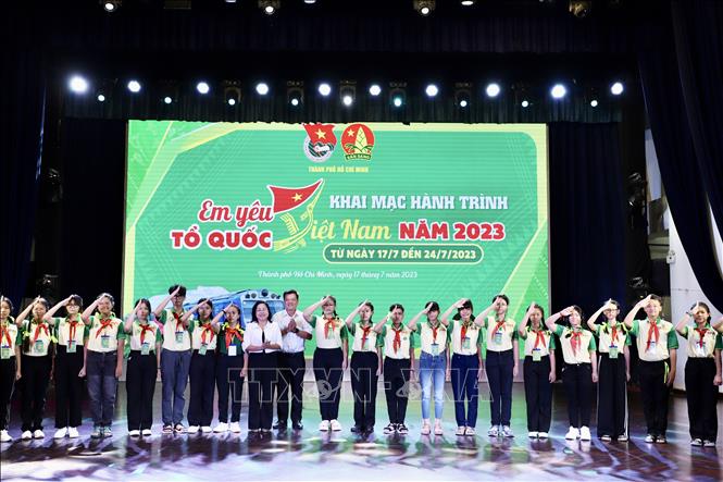 Khai mạc Hành trình 'Em yêu Tổ quốc Việt Nam' năm 2023