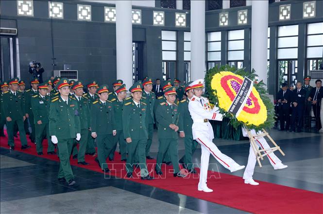 Đoàn Binh chủng Thông tin liên lạc viếng Tổng Bí thư Nguyễn Phú Trọng