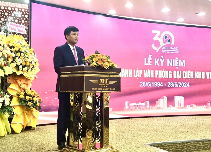 Văn phòng Đại diện Agribank Khu vực Miền Trung kỷ niệm 30 năm ngày thành lập