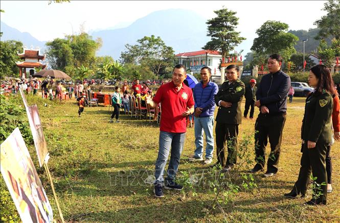 Nâng cao nhận thức bảo tồn đàn Voọc mũi hếch quý hiếm tại Hà Giang