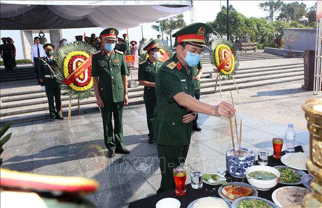 Quảng Trị truy điệu và an táng hài cốt liệt sĩ Việt Nam hy sinh tại Lào