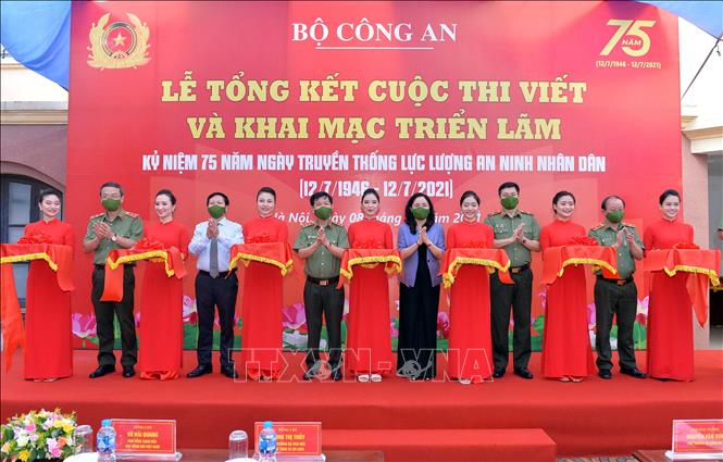 Khai mạc triển lãm '75 năm lực lượng An ninh nhân dân Việt Nam Anh hùng'