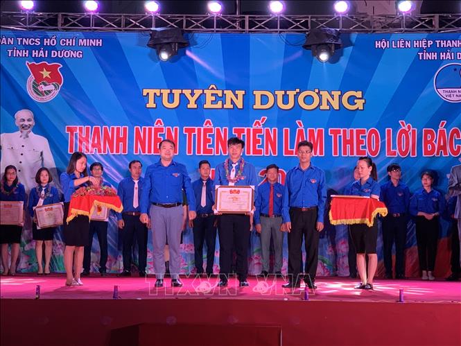 Tuyên dương thanh niên tiên tiến làm theo lời Bác