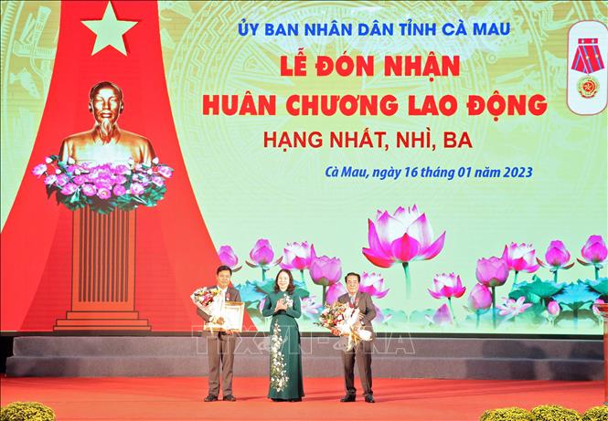 Phó Chủ tịch nước dự họp mặt kỷ niệm 93 năm Ngày thành lập Đảng tại Cà Mau