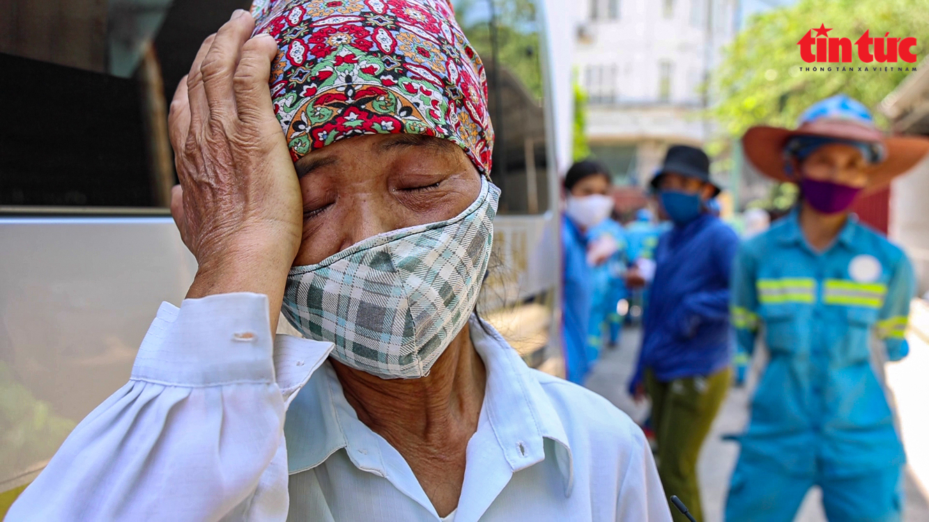 Vụ 300 công nhân thu gom rác bị nợ lương: Không để người lao động nào bị bỏ lại 