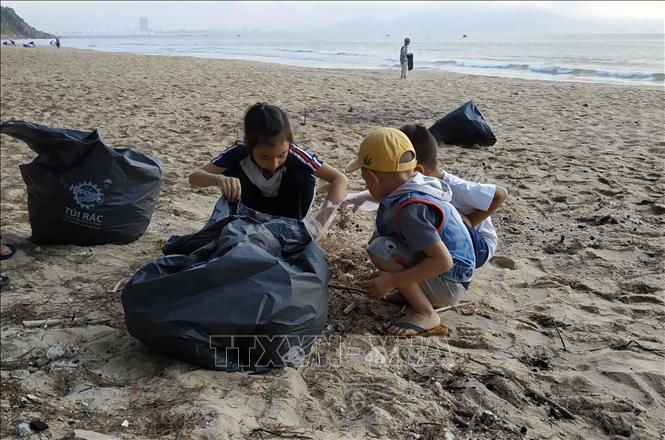 Tháng hành động vì môi trường: Trẻ em giữ gìn tương lai Trái Đất