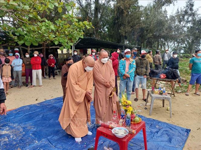 Hội Chữ thập đỏ Việt Nam hỗ trợ gia đình có người thiệt mạng, mất tích