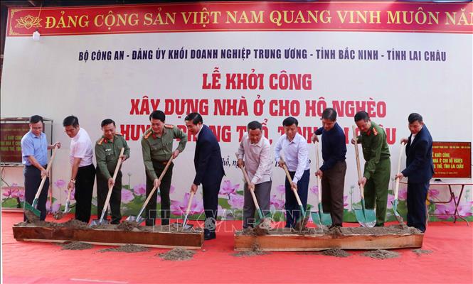 Xây dựng 600 căn nhà cho hộ nghèo vùng biên giới Phong Thổ, Lai Châu