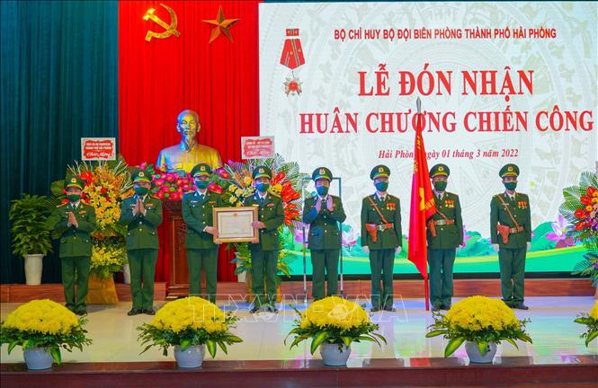 Bộ đội Biên phòng Hải Phòng đón nhận Huân chương Chiến công