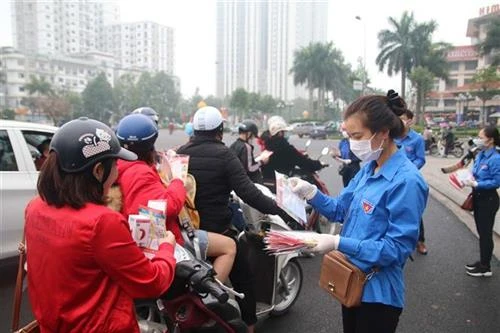 Bộ Y tế ra mắt hai kênh thông tin về dịch bệnh viêm đường hô hấp cấp do chủng mới của virus Corona gây ra | Báo ảnh Dân tộc và Miền núi