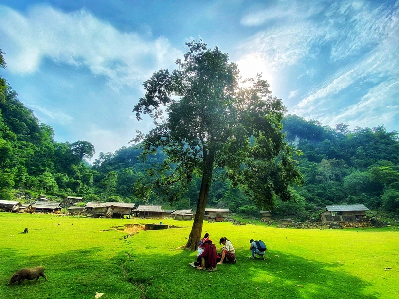 Ngành du lịch Việt sẵn sàng cho ngày ‘mở cửa lại bầu trời' | Vietnam+ (VietnamPlus)