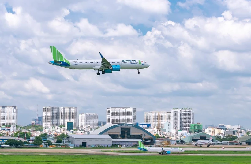 Bamboo Airways dẫn đầu tỷ lệ chuyến bay đúng giờ năm thứ 2 liên tiếp | Vietnam+ (VietnamPlus)