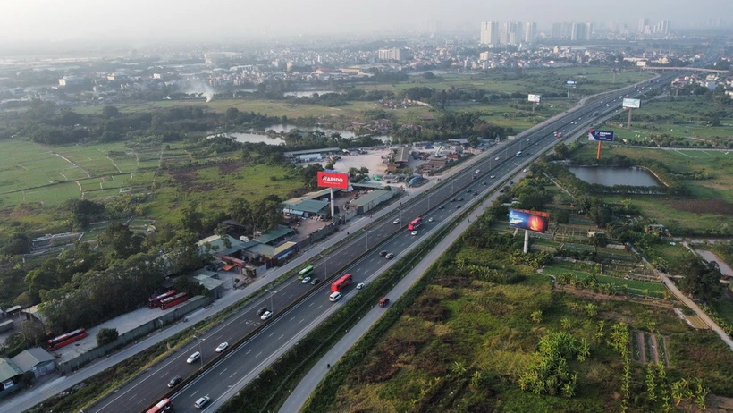 Phó Thủ tướng: Sớm nâng cấp các tuyến đường bộ cao tốc đã được đầu tư, khai thác | Vietnam+ (VietnamPlus)