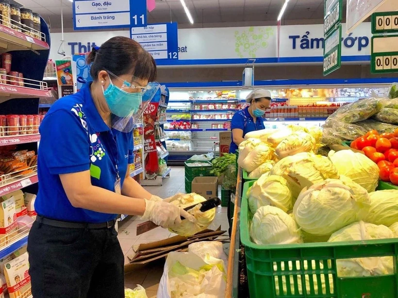 Thói quen tiêu dùng của người dân thay đổi sau giãn cách xã hội | Vietnam+ (VietnamPlus)