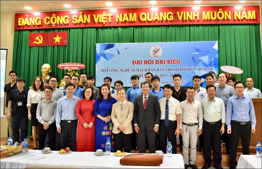 Ông Nguyễn Anh Tuấn tái đắc cử Chủ tịch Hội công nghệ Vi mạch bán dẫn TP.HCM