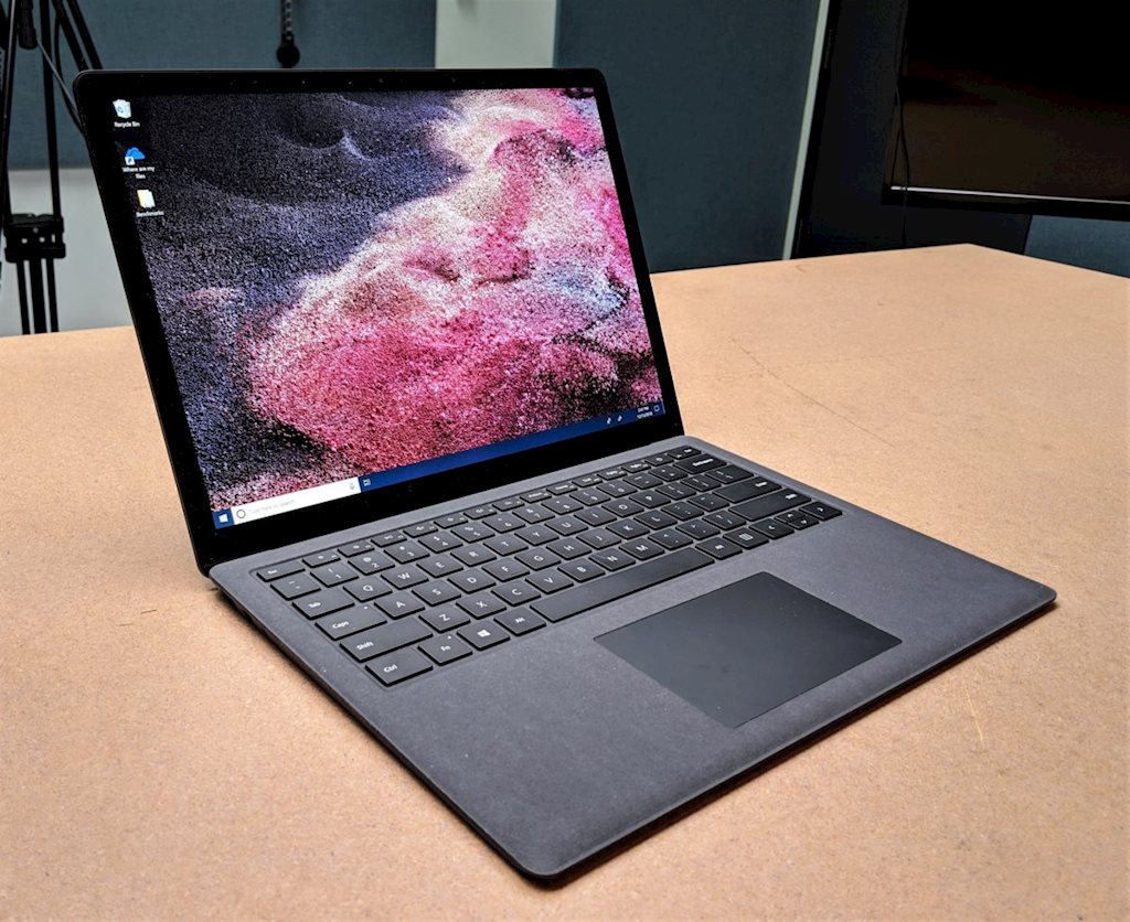 Surface Laptop 3 có thể có phiên bản màn hình 15 inch, ra mắt tại sự kiện của Microsoft trong tháng tới