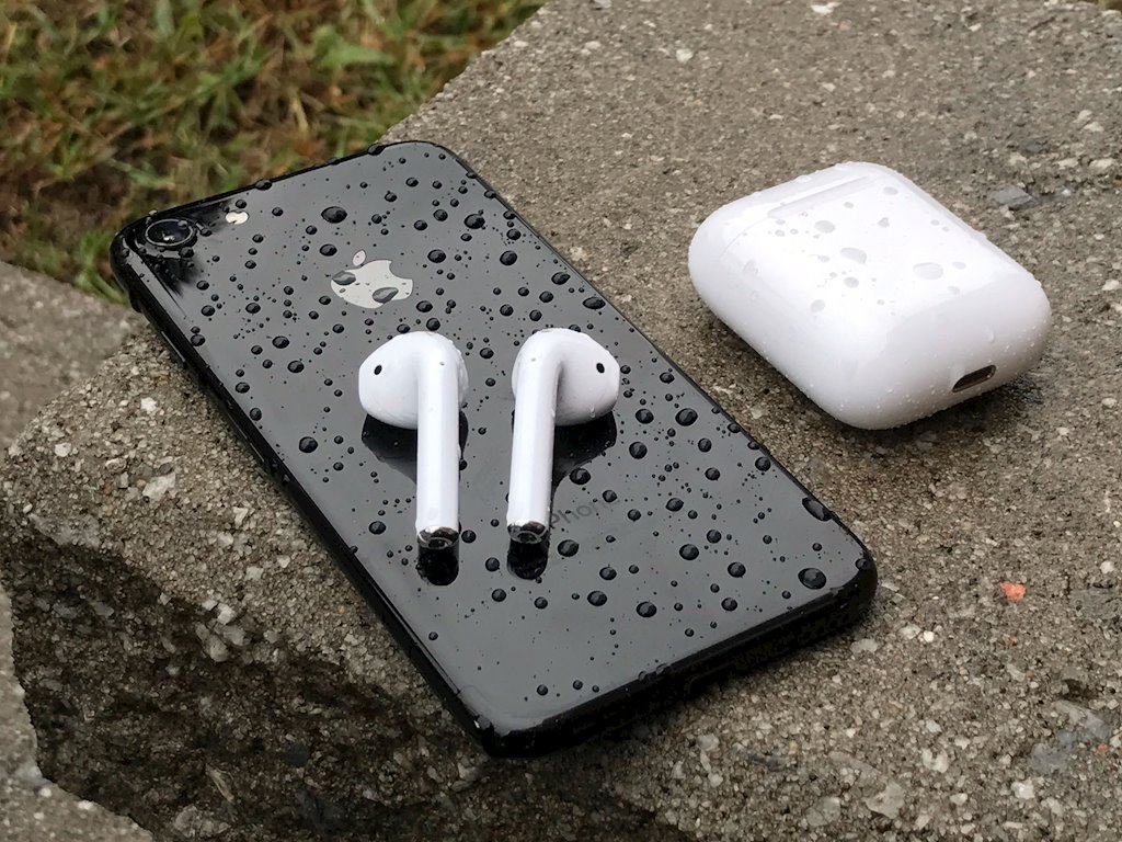 Tai nghe AirPods chống nước có thể ra mắt cuối 2019