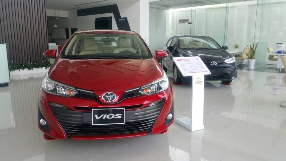 Loạt xe ăn khách của Toyota, Honda và Ford đua nhau giảm giá khủng