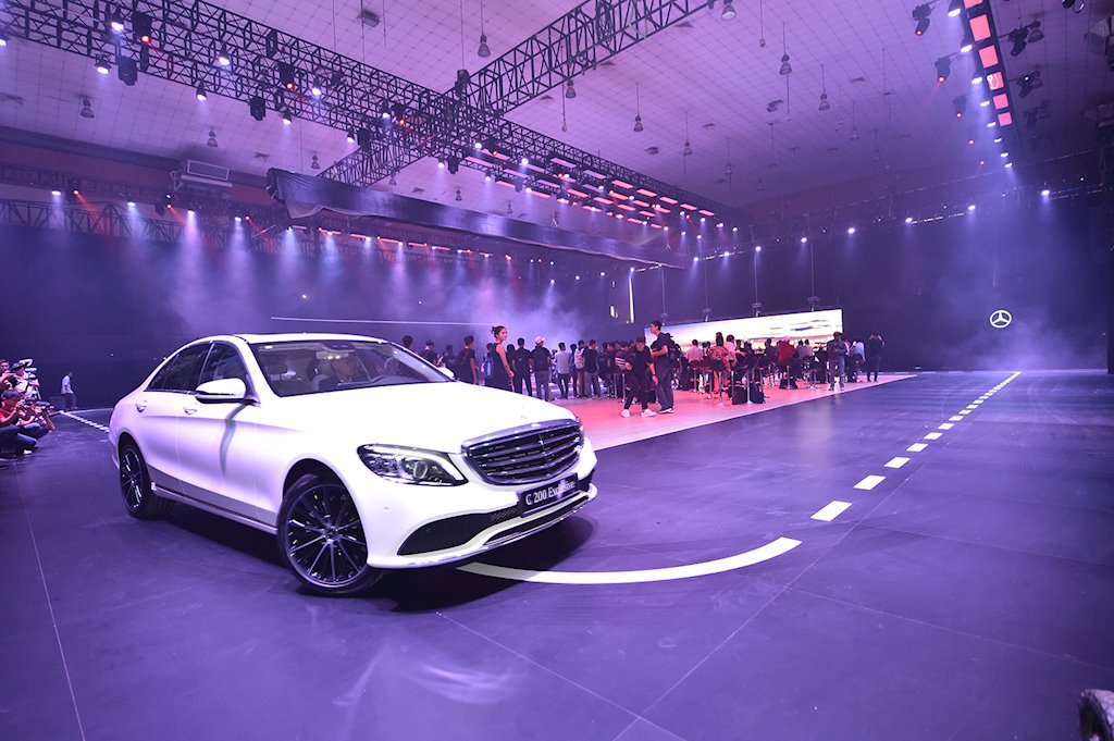 Đến Mercedes-Benz Fascination 2019 xem dàn xe sang vừa đổ bộ Hà Nội