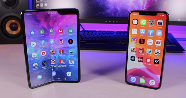 Thâm ý của Samsung khi công bố giá Galaxy Fold tại Việt Nam đúng ngày iPhone 11 mở bán: 'iPhone không còn cao cấp nhất nữa đâu!'