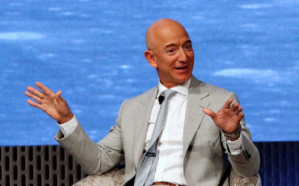 Amazon của tỷ phú Jeff Bezos chiếm lĩnh thị trường thế giới bằng cách nào?