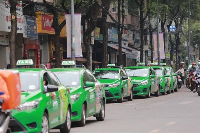 Hà Nội xây dựng phần mềm dùng chung cho các hãng taxi, quy định dùng một màu sơn từ năm 2026