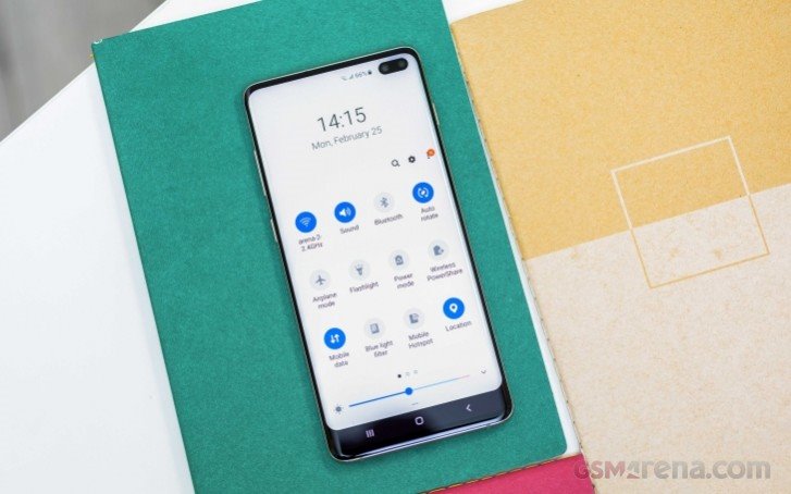 Lỗi kết nối khiến Galaxy S10+ trở thành cục chặn giấy đắt tiền