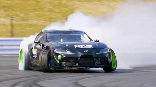 Toyota Supra 2020 của 'vua drift' bốc cháy trong ngày đầu ra mắt