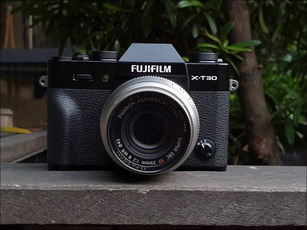 Fujifilm ra mắt máy ảnh X-T30 tại Việt Nam, giá bán từ 21,99 triệu đồng