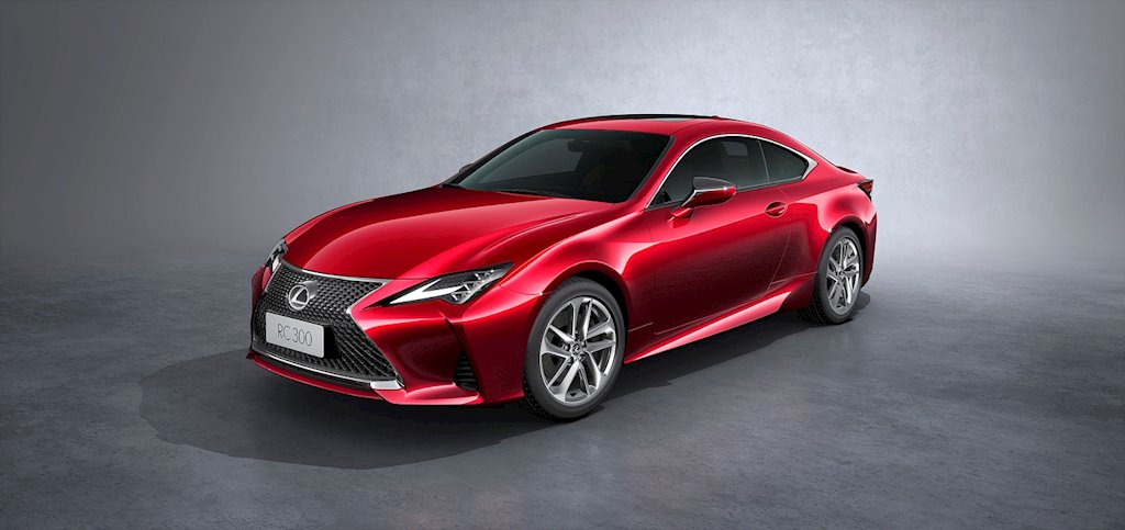 Lexus RC 300 2019 chính hãng chốt giá 3,27 tỷ đồng