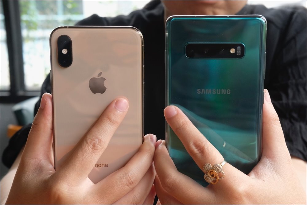 Một ngày cày game trên Galaxy S10+ và iPhone Xs: Cùng phân khúc giá, máy nào hơn?