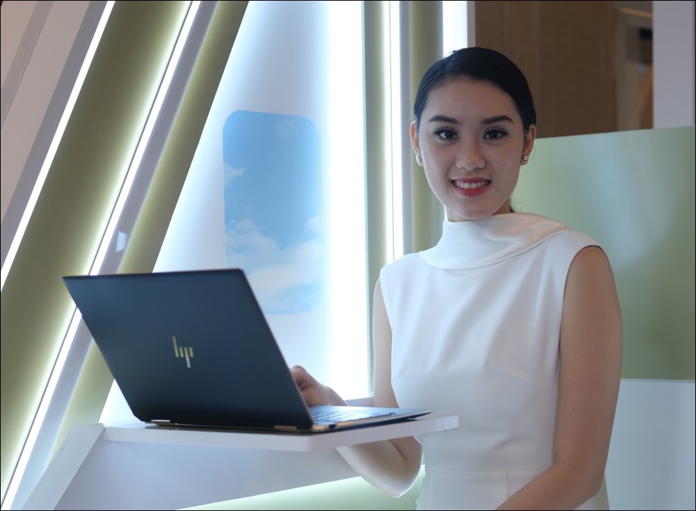 HP ra mắt laptop HP Spectre x360 13 và HP EliteBook x360 1040 G5 với giá từ 41,99 triệu đồng